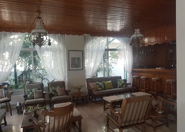 Karis Hotel