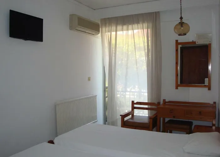 Karis Hotel