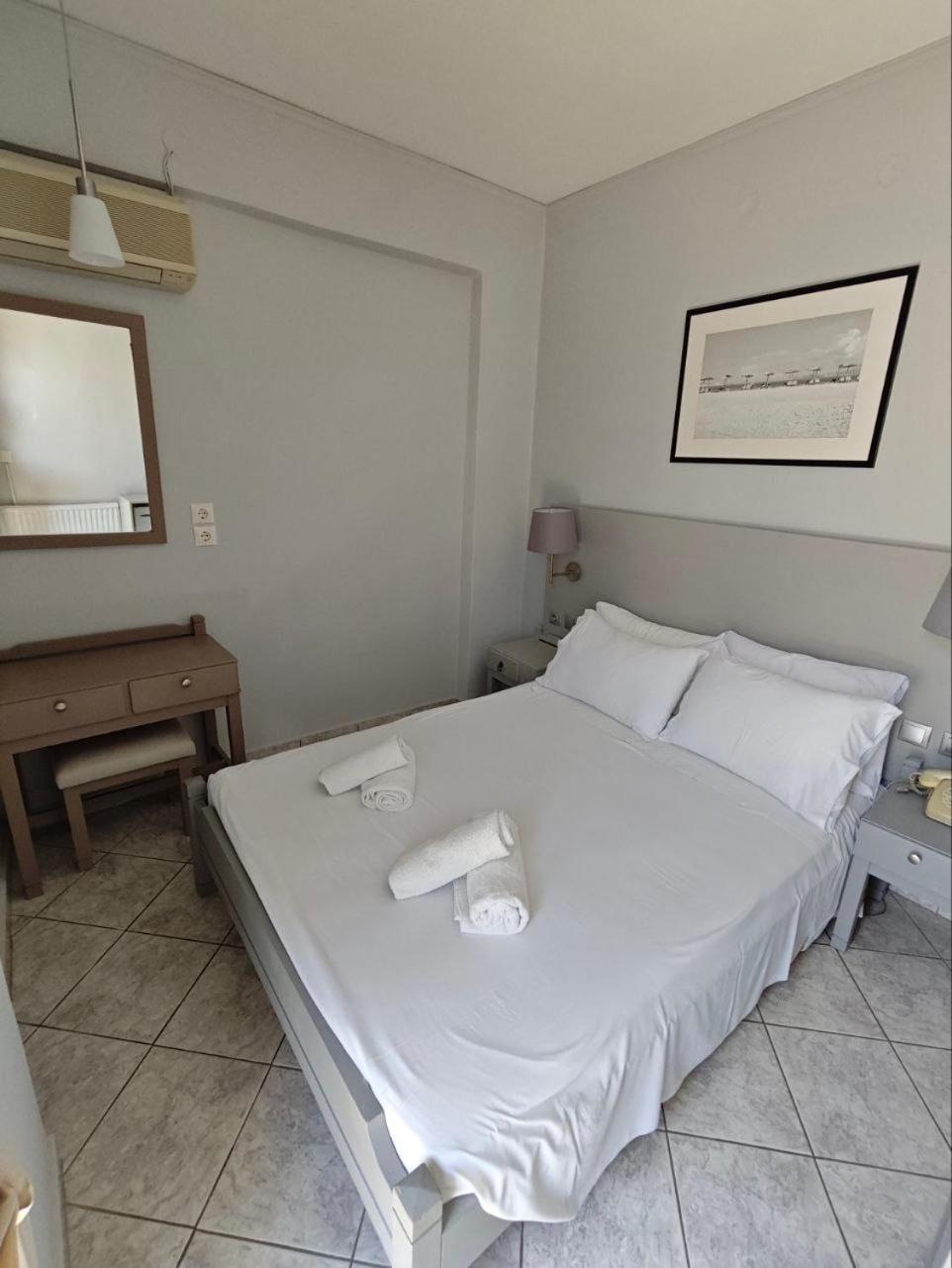 Hotel Karis
