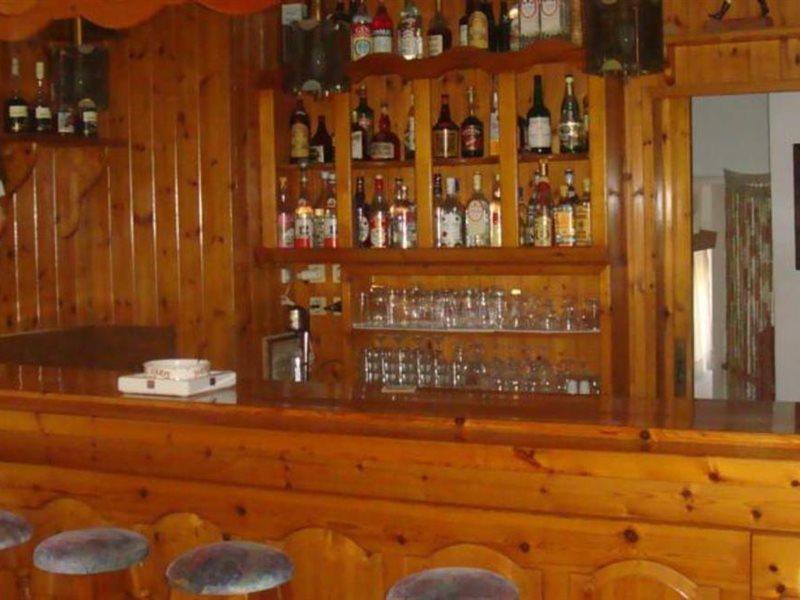 Karis Hotel