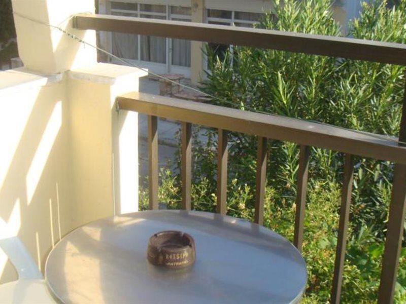 Karis Hotel